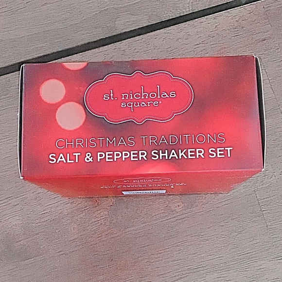 New In Box Holiday Salt & Pepper Shakers - Picture 9 of 11